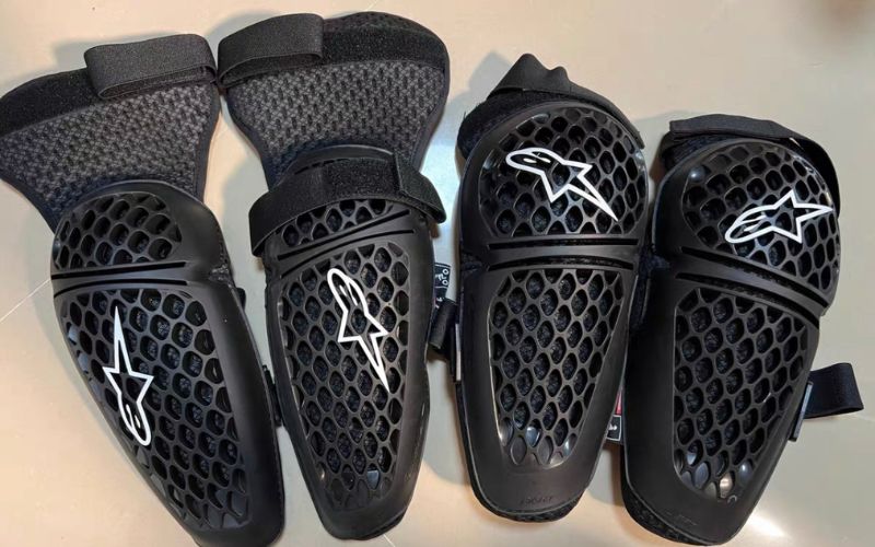 إكسسوارات الدراجات النارية المقلدة